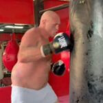 Tyson Fury po návrate do boxerského tréningového kempu vzniesol otázky o svojej postave