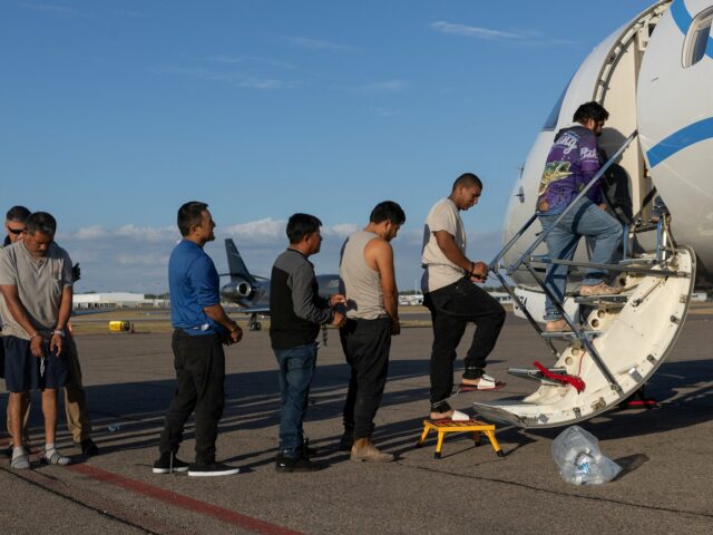 USA zrušili viac ako 100 000 víz od Trumpovho návratu do úradu | Správy Donalda Trumpa
