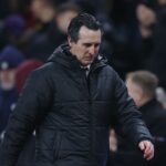 BIRMINGHAM, ANGLICKO - 18. JANUÁRA: Thierno Barry z Evertonu oslavuje skórovanie so spoluhráčom Jackom Grealishom počas zápasu Premier League medzi Aston Villou a Evertonom vo Villa Parku 18. januára 2026 v anglickom Birminghame. (Foto: Visionhaus/Getty Images)