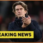 Conor Gallagher z Atlética Madrid chce prihrať loptu počas semifinálového zápasu španielskeho Superpohára medzi Realom Madrid a Atleticom de Madrid...