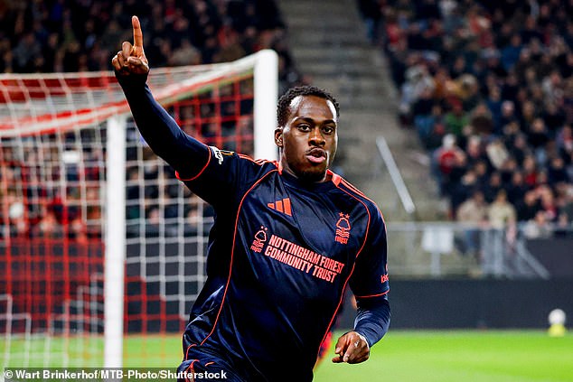 Útočník Nottinghamu Forest sa rozhodol odísť len päť mesiacov po Arnaud Kalimuendo je pripravený opustiť Nottingham Forest už po piatich mesiacoch v klube