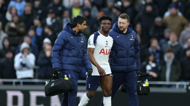 Útočník Tottenhamu Hotspur Mohammed Kudus vypadol do apríla pre zranenie stehna
