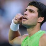 Úžasný 5-setový rekord Carlosa Alcaraza pokračuje a víťazí v epose Australian Open