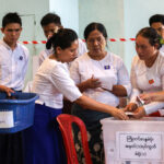 V Mjanmarsku prebieha posledná fáza sporných volieb, keďže povstalci pokračujú v bojoch | Al-Džazíra