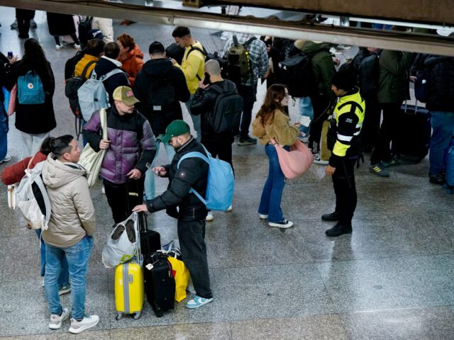 V Španielsku sa zrazili dva vysokorýchlostné vlaky, zahynulo najmenej 21 | Správy o doprave
