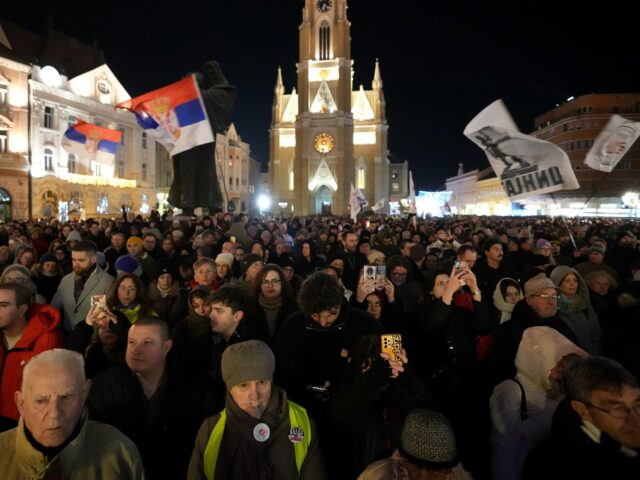 V Srbsku demonštrujú tisíce študentov, ktorí pokračujú v boji proti korupcii | Správy o korupcii
