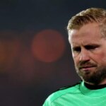 Brankár Kasper Schmeichel z Celticu v akcii počas zápasu MD5 fázy Európskej ligy UEFA 2025/26 medzi Feyenoordom a Celtic FC v De Kuip 27. novembra 2025 v Rotterdame v Holandsku.
