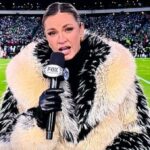 Erin Andrews ohromila fanúšikov NFL, keď sa na obrazovke objavila v obrovskom kožuchu