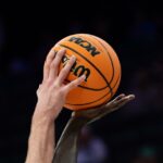 Viacerí hráči boli obvinení zo škandálov nakladania s basketbalovými zápasmi