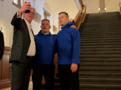 Video: Grónsky premiér sa vyhýba otázke o rétorike Donalda Trumpa | Donald Trump Video: Grónsky premiér sa vyhýba otázke o rétorike Donalda Trumpa | Donald Trump