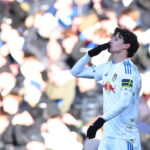Futbal Futbal – Premier League – Leeds United vs Manchester United – Elland Road, Leeds, Británia – 4. januára 2026 Brenden Aaronson z Leeds United oslavuje strelenie svojho prvého gólu Akčné obrázky cez Reuters/Craig Brough IBA POUŽÍVAJTE REDAKCIU. NEPOUŽÍVAJTE S NEOPRÁVNENÝM ZVUKOM, VIDEÁMI, ÚDAJMI, ZOZNAMI ROZHRANÍ, LOGA KLUBOV/LIGY ALEBO SLUŽBAMI „NAŽIVO“. ONLINE POUŽITIE V ZÁPASOCH OBMEDZENÉ NA 120 OBRÁZKOV, BEZ EMULÁCIE VIDEA. ŽIADNE POUŽITIE V STÁVKOVANÍ, HRÁCH ALEBO PUBLIKÁCIÁCH PRE JEDNOKLUBOV/LIGA/HRÁČOV. PRE ĎALŠIE PODROBNOSTI KONTAKTUJTE ZÁSTUPCU SVOJHO ÚČTU..