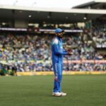 Virat Kohli oslavuje zaujímavým spôsobom po páde Glenna Phillipsa v IND vs NZ 2026 1. ODI (na obrázku)