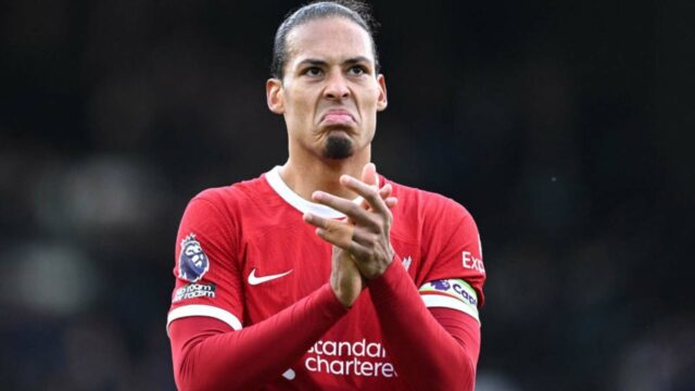 Virgil van Dijk podporuje manažéra Manchestru United a hľadá nových zamestnancov
