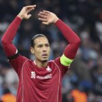 Virgil van Dijk skočil na obranu svojho manažéra po „neúctivých“ komentároch na adresu Arne Slotu