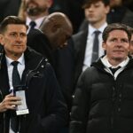 Oliver Glasner (vpravo) sa rozhodol, že chce opustiť Crystal Palace na konci sezóny v októbri, povedal predsedovi Stevovi Parishovi pri večeri