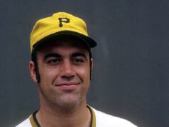 Vo veku 86 rokov zomrel víťaz Svetovej série, All-Star a priekopnícky nadhadzovač Pirates Dave Giusti Giusti, ktorý bol priekopníkom „bližšej“ úlohy, viedol Národnú ligu s 30 zákrokmi v roku 1971