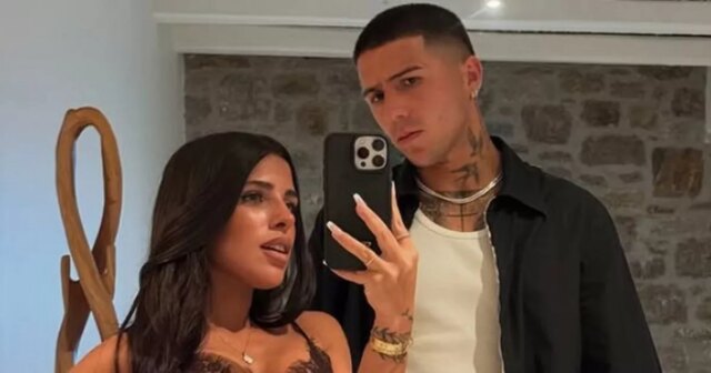 Enzo Fernandez a Valentina Cervantes sú na rozhovore