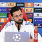 "Vzbudzuje to vo vás emócie" - komentuje Arbeloa Jose Mourinho