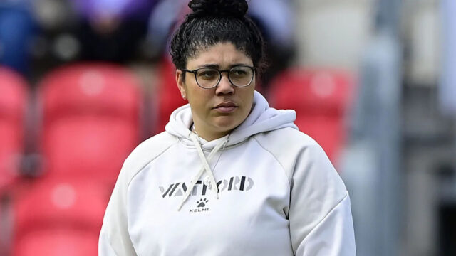 Ellen White, Jen Beattie a Ben Haines