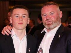 Wayne Rooney má zakázané pozerať Kaia po tom, čo hviezda Man Utd urobila srdcervúci komentár Kai Rooney Manchester United U18 proti Middlesbrough