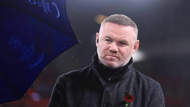 Wayne Rooney odhaľuje, že by sa vrátil k trénovaniu Man United a Evertonu
