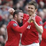 Wayne Rooney nezavrel dvere na emocionálny návrat do Man United ako súčasť trénerského tímu Michaela Carricka.