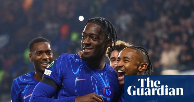 West Ham zvažuje zapožičanie Kinského a Disasiho, keďže Bournemouth potvrdil dohodu s Rayanom | Prestupové okno
