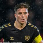 Kľúčový stredopoliar Hearts Cammy Devlin bude pauzovať pre zranenie až osem týždňov