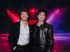 Zack Peter reaguje na „Heated Rivalry“ a tvrdí, že jeho „čeľusť bola celý čas na podlahe“ Rachel Reid na premiére šou v Toronte (zdroj obrázka: Getty)