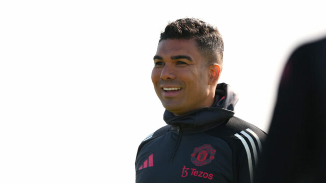 Zhrnutie informácií o prestupoch Manchestru United: najnovšie o Elliotovi Andersonovi, Mileovi Svilarovi a Casemirovi
