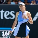 Emma Raducanu opustila Australian Open v priamych setoch, ale to, čo malo jej fanúšikov skutočne znepokojovať, boli jej komentáre