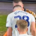 Milutin Osmajič z Prestonu bol v utorok vylúčený za úder do hlavy Johna Lundstrama z Hullu.