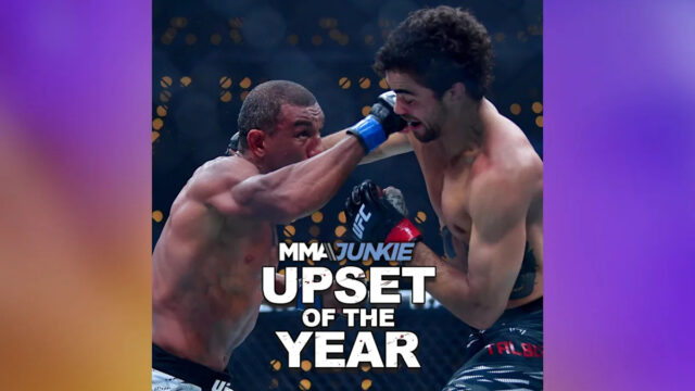 Zmätok roka 2025 Junkieho z MMA: Raoni Barcelos vzdoruje šanciam Download app from appStore