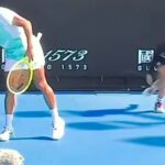 Znepokojujúce scény, keď dieťa skolabuje počas kvalifikačného zápasu Australian Open