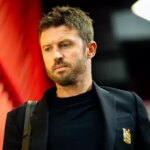 Zostava Man Utd verzus Arsenal, keď fanúšikovia kritizujú Michaela Carricka kopírujúceho „posadnutosť“ Rubena Amorima