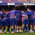 Zranená hviezda Barcelony bola zaznamenaná v zápase s Realom Madrid, aby prejavila podporu spoluhráčom