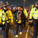 vláda Spojeného kráľovstva. nalieha na policajných predstaviteľov, aby skončili kvôli zákazu futbalových fanúšikov Maccabi Tel Aviv