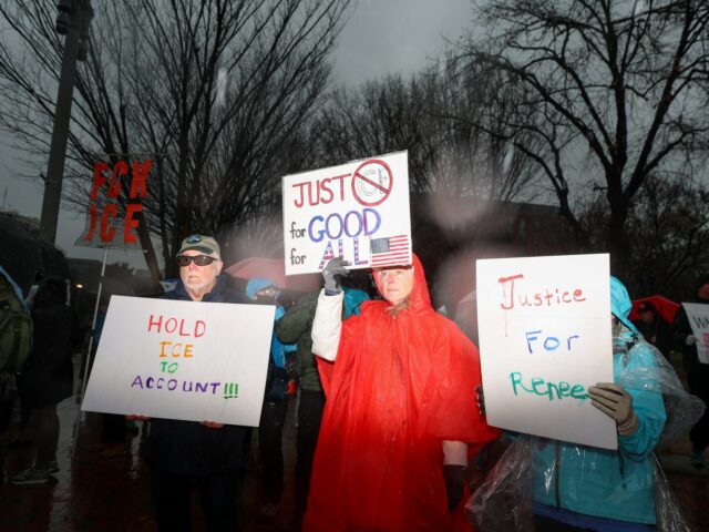 „Musíme vstať“: Zabíjanie ľadu v Minneapolise vyvolalo protesty po celých USA | Policajné správy
