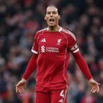 Virgil van Dijk po vypískaní na Anfielde vyzval fanúšikov Liverpoolu k väčšej podpore
