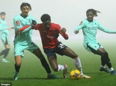 „Neobhajiteľná“ nespravodlivosť, ktorá by mohla zastaviť povýšenie Yorku, Carlislea a Scunthorpea do EFL – a vývoj, ktorý dáva novú nádej najlepším hráčom Národnej ligy York City skončil v minulej sezóne s náskokom 23 bodov pred Oldhamom – no stále nepostúpil