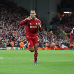 „Očakáva sa od vás výkon“ – Virgil van Dijk posiela varovanie spoluhráčom z Liverpoolu pred súbojom v Barnsley