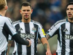 „Poburujúce“ Bruno zaútočil stredopoliarom PSV, keď Howe odhalil „starosti“ zo zranenia „Poburujúce“ Bruno zaútočil stredopoliarom PSV, keď Howe odhalil „starosti“ zo zranenia