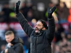 „Bolo po všetkom“ – vyvrheľ z Man Utd zaútočil na Rubena Amorima po tom, čo ho bývalý manažér „umiestnil do škatule“ „Takto to bude 18 mesiacov“ – Amorim posiela veľmi jasné varovanie predstavenstvu Man Utd