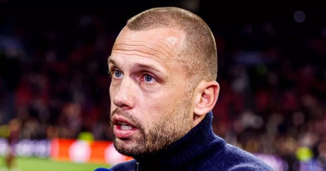 „Ukončený“ prestup do Liverpoolu ukazuje, že plán bývalého asistenta Reds John Heitinga počas rozhovoru