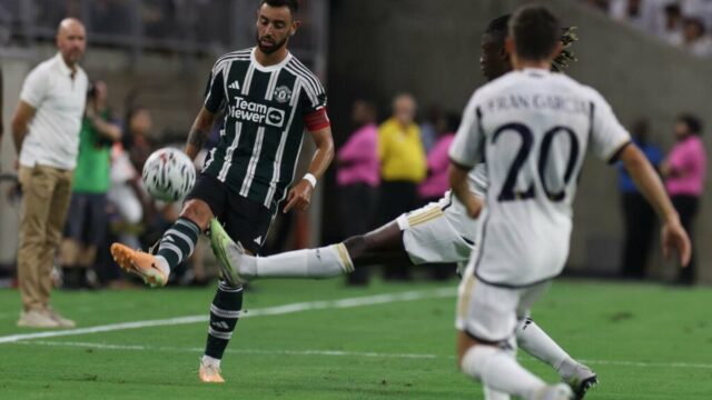 Informácie o prestupoch Manchestru United: najnovšie o Brunovi Fernandesovi a Aleksandrovi Stankovičovi
