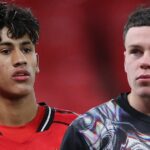 Kai Rooney z Manchestru United v akcii počas Premier League do 18 rokov medzi Manchester United U18 a Middlesbrough U18 na tréningovom ihrisku Carrington 23. augusta 2025 v Manchestri v Anglicku.