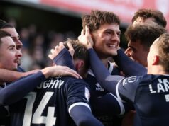 Ako sa Millwall stal čiernym koňom šampionátu na postup pod vedením Alexa Neila Alex Neil oslavuje víťazstvo v Millwalle