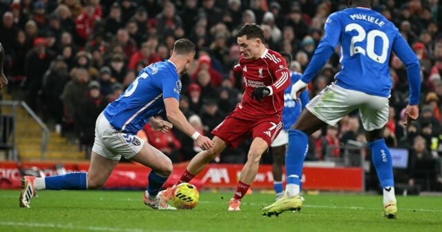 Ako sa pozerať na Sunderland vs Liverpool - TV kanál, živé vysielanie a rádiové pokrytie
