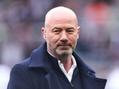Alan Shearer má za cieľ brutálne kopať do Arsenalu v predpovedi nového titulu Premier League Alan Shearer počas zápasu Premier League medzi Newcastle United FC a Manchester United FC v St James' Park 13. apríla 2025 v Newcastle upon Tyne v Anglicku