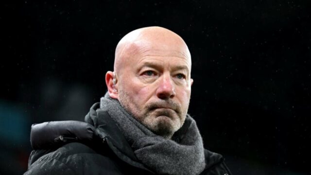 Alan Shearer sa v Lige majstrov rozhoduje medzi Chelsea a Barcelonou za Newcastle
